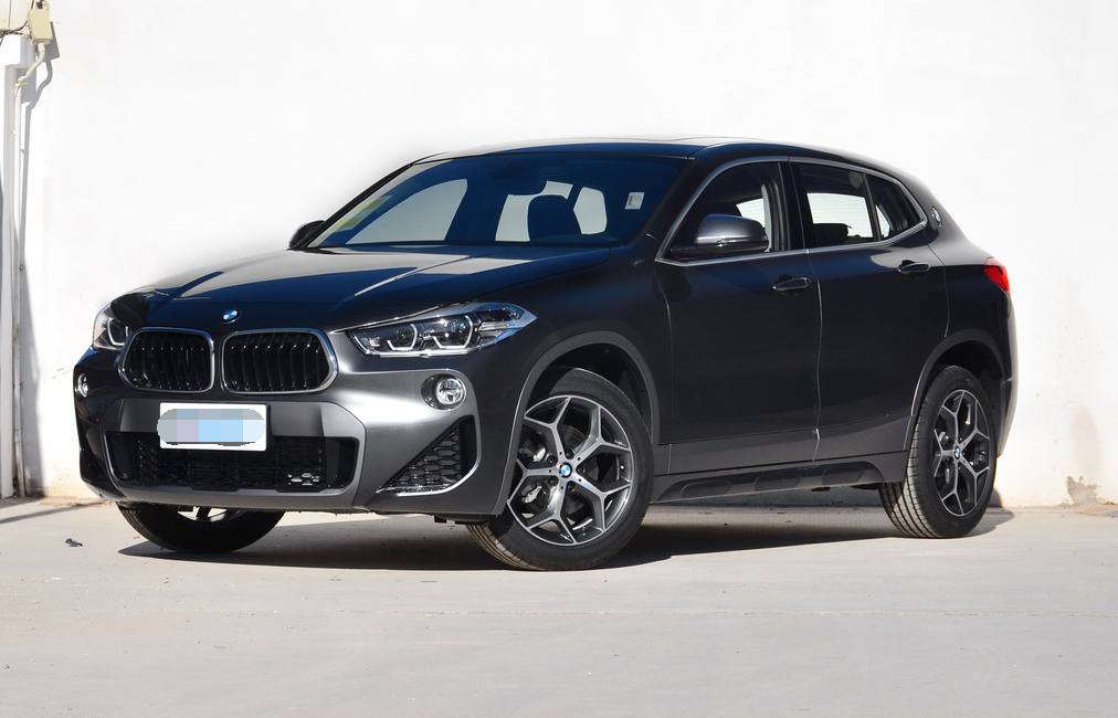 诠释了豪华,宝马x2 2018款sdrive20i m越野套装,提高驾驶乐趣