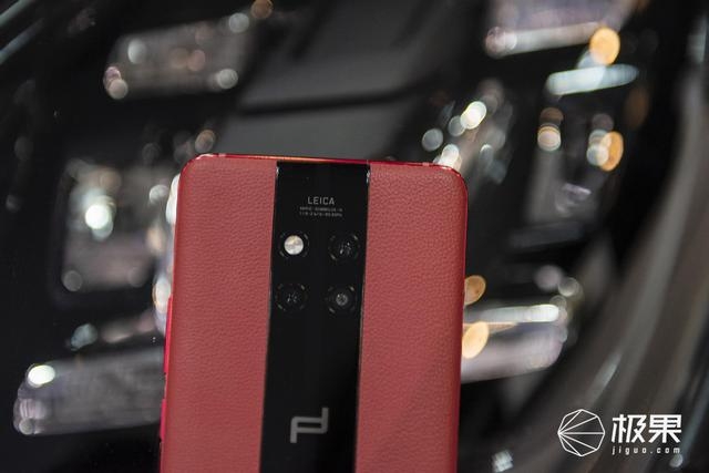 华为mate 20 rs 保时捷设计:纯正跑车血统,尽显奢华质感