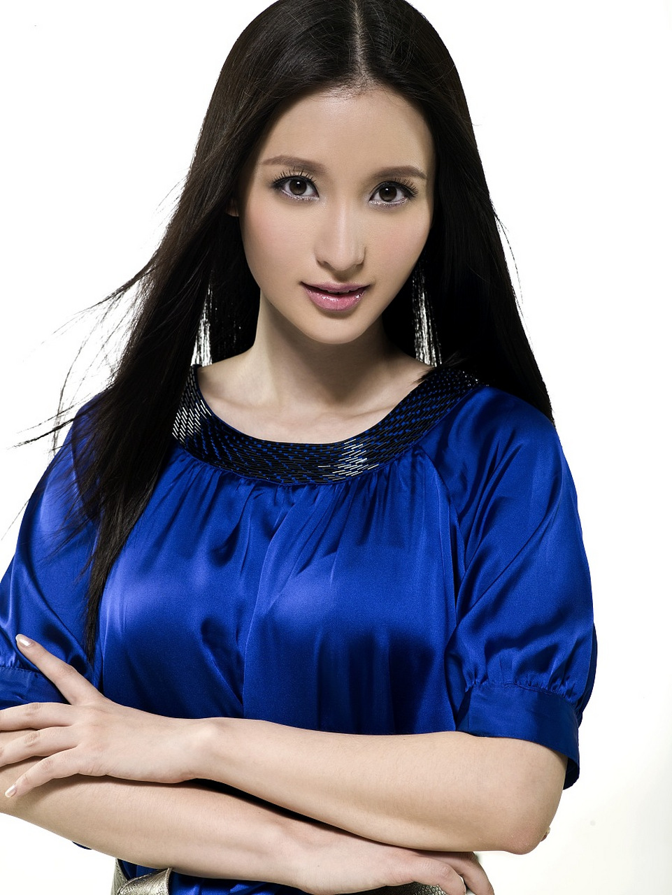 很多不清楚为啥张萌的这个身材和样貌却总出演女二,不会太可惜了吗?