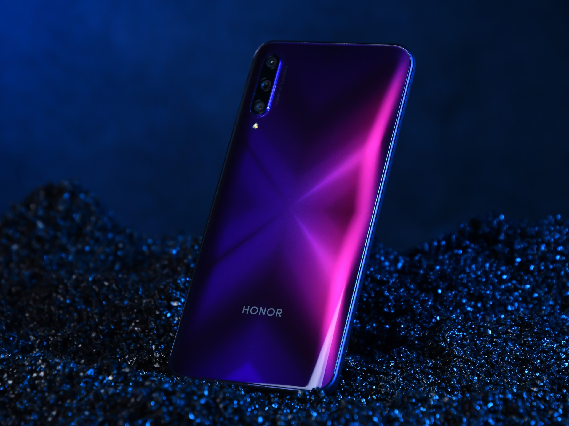 2000元价位的又一有力竞争者 荣耀9x pro的表现全面且均衡