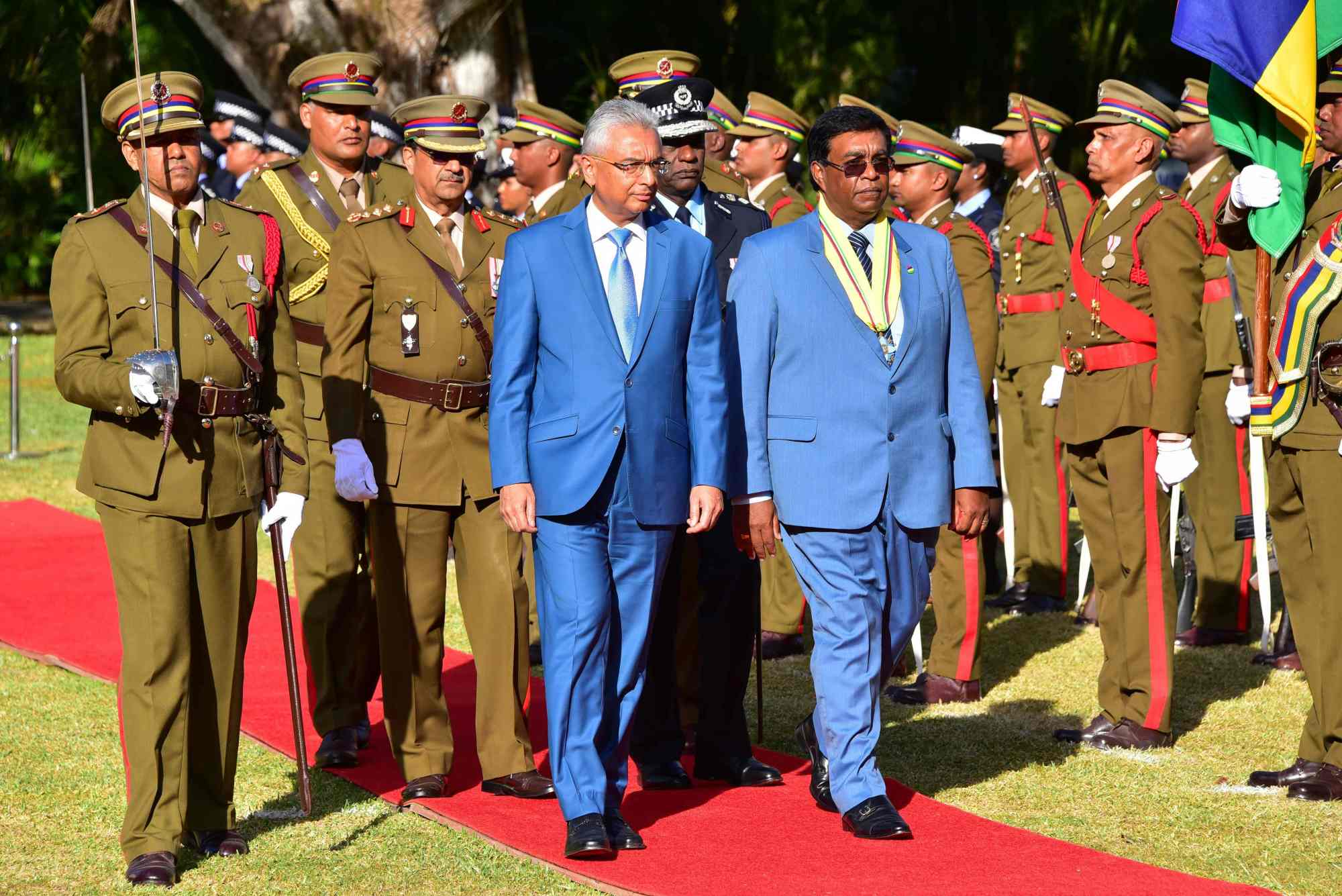 鲁蓬当选毛里求斯总统