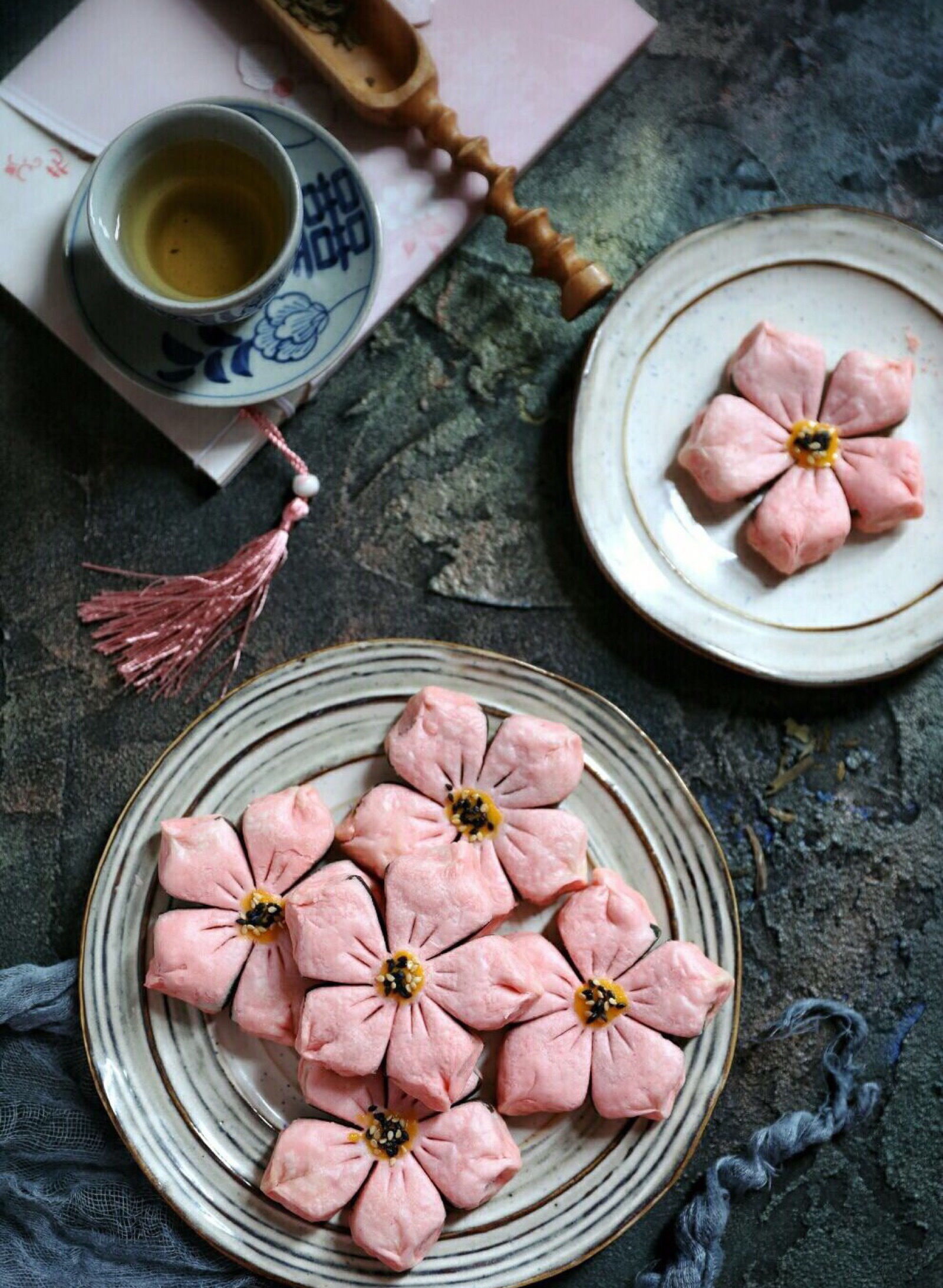 别只吃蛋黄酥了,中国的酥皮点心还多的是,这6种酥皮你吃过哪个