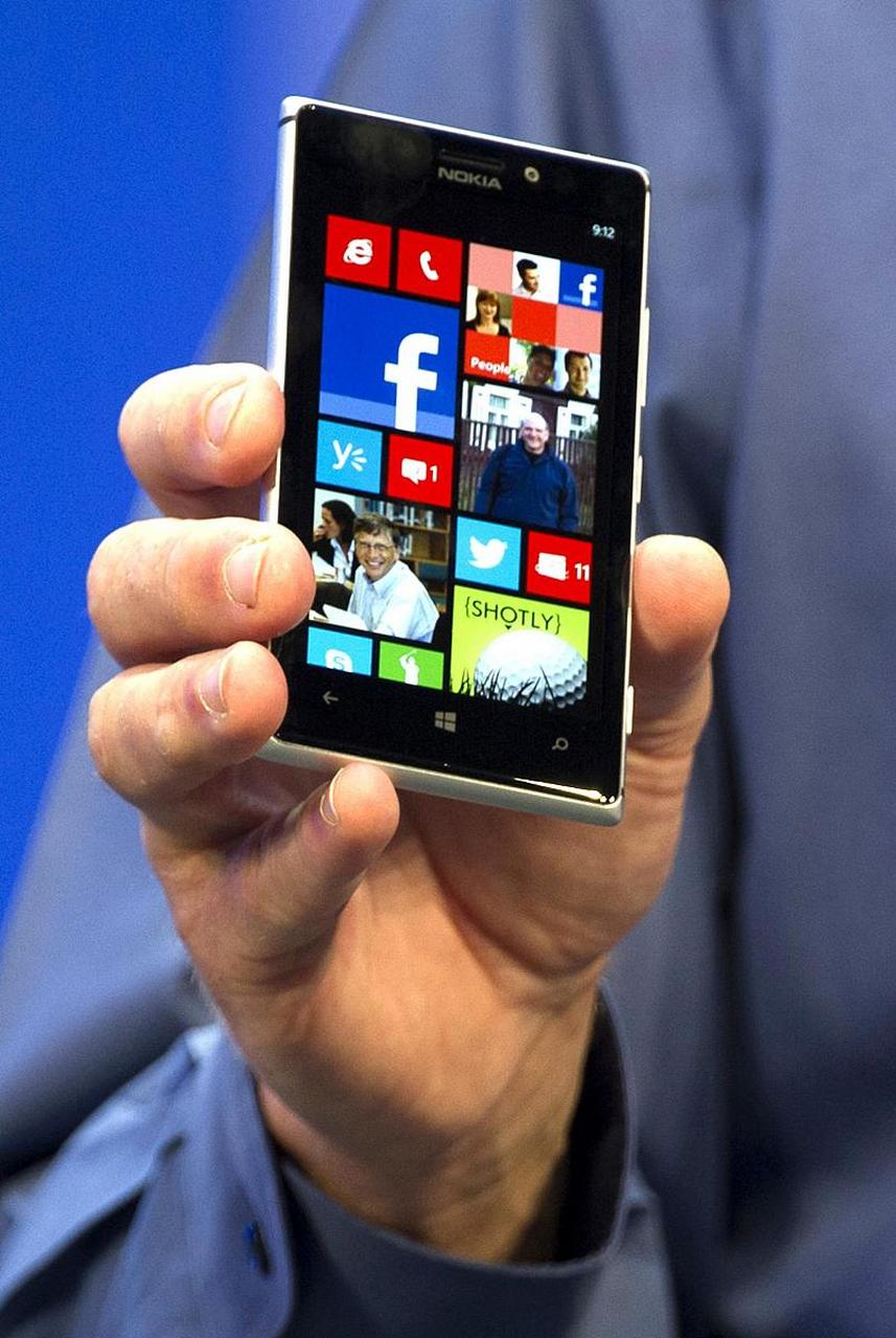 首发4100万像素蔡司镜头 诺基亚lumia 1020手机发布十周年 你还记得她