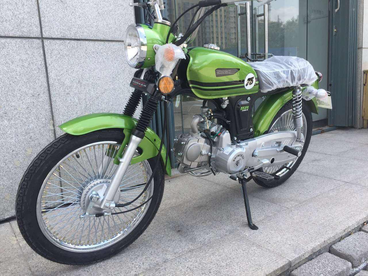 轻型复古摩托车,小巧精致,续航400公里,3800元,适合日常代步