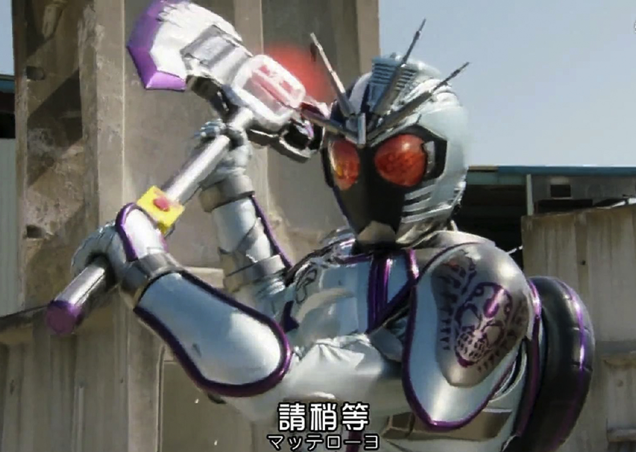 提起假面骑士系列中能够斩断腰带的道具,信号斧无疑就是其中的一个.