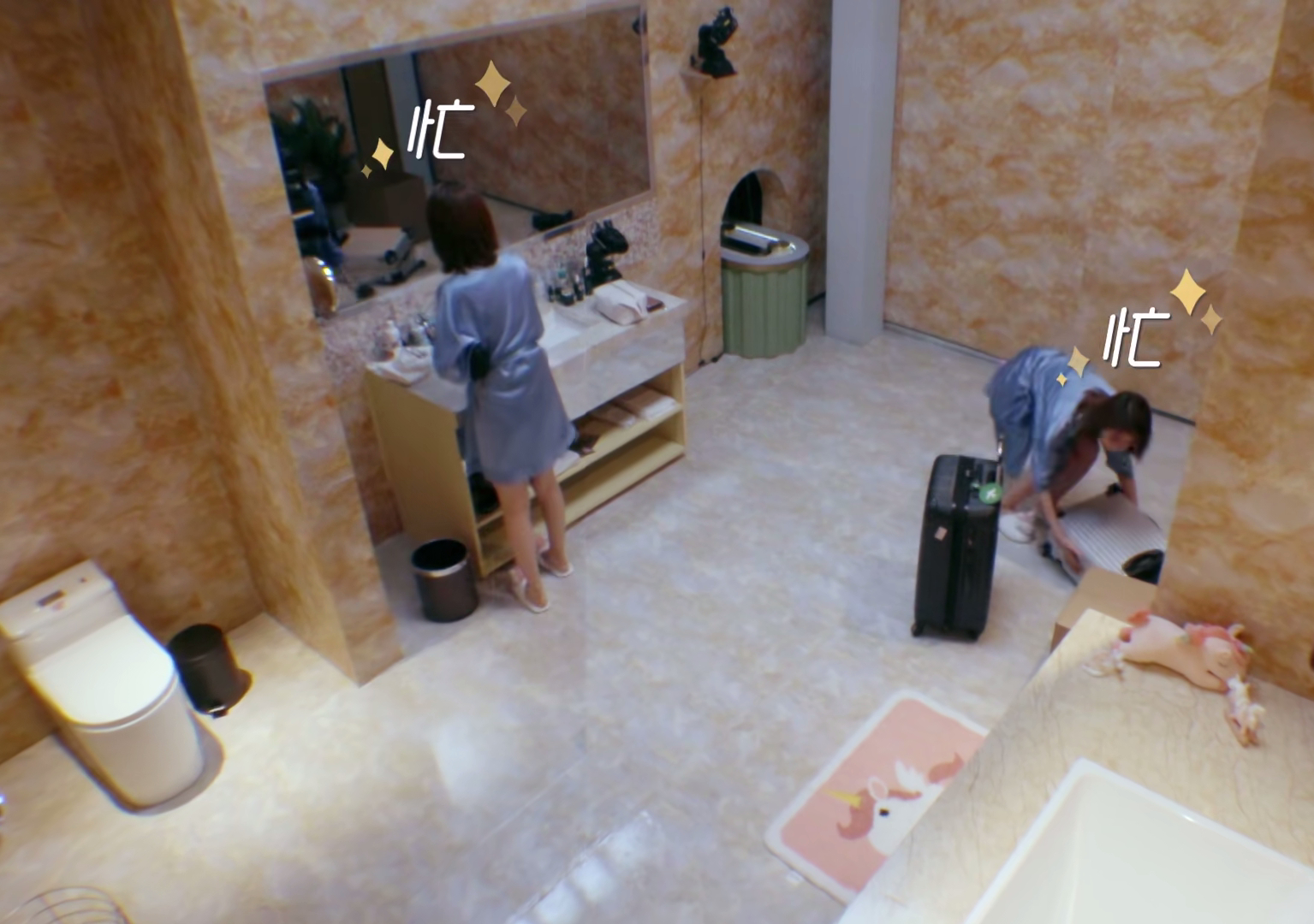 乔欣家的"豪华浴室"大到可以做操,看到洗手台时大家明白了真相