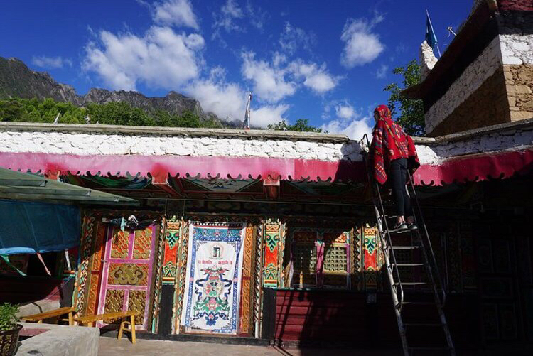 甲居藏寨也是历史上的东女儿国,同时也是被国家地理杂志选为中国