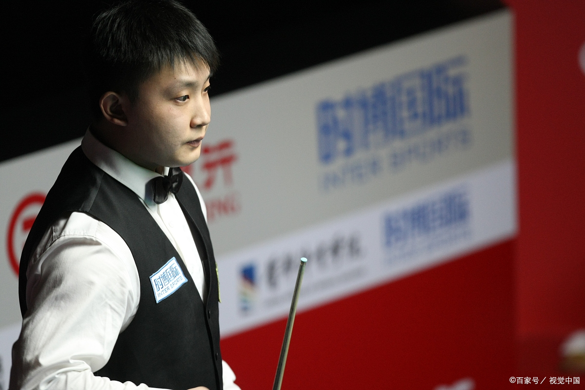 于德陆因赌球转战中式八球!上站刚夺冠本站球杆遗失无心恋战!