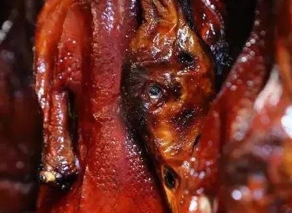 安徽老味道:芜湖红皮鸭子,多少年都吃不腻,去到安徽必打卡美食