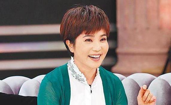 韩粉指收郭台铭钱 台湾资深媒体人李艳秋怒提告