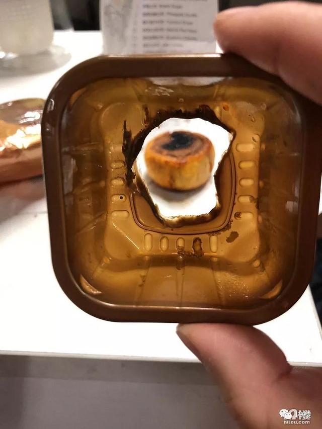 杭州网友玻璃碗放进微波炉 居然炸了……炸了