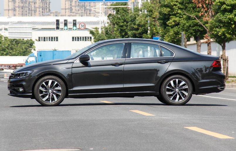 上汽大众凌渡 230tsi dsg风尚版的欣赏以及品鉴