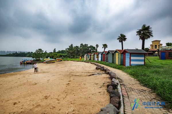 专访李思禹总经理——85后海归"掌勺"南京卧龙湖小镇 为都市人"慢炖"