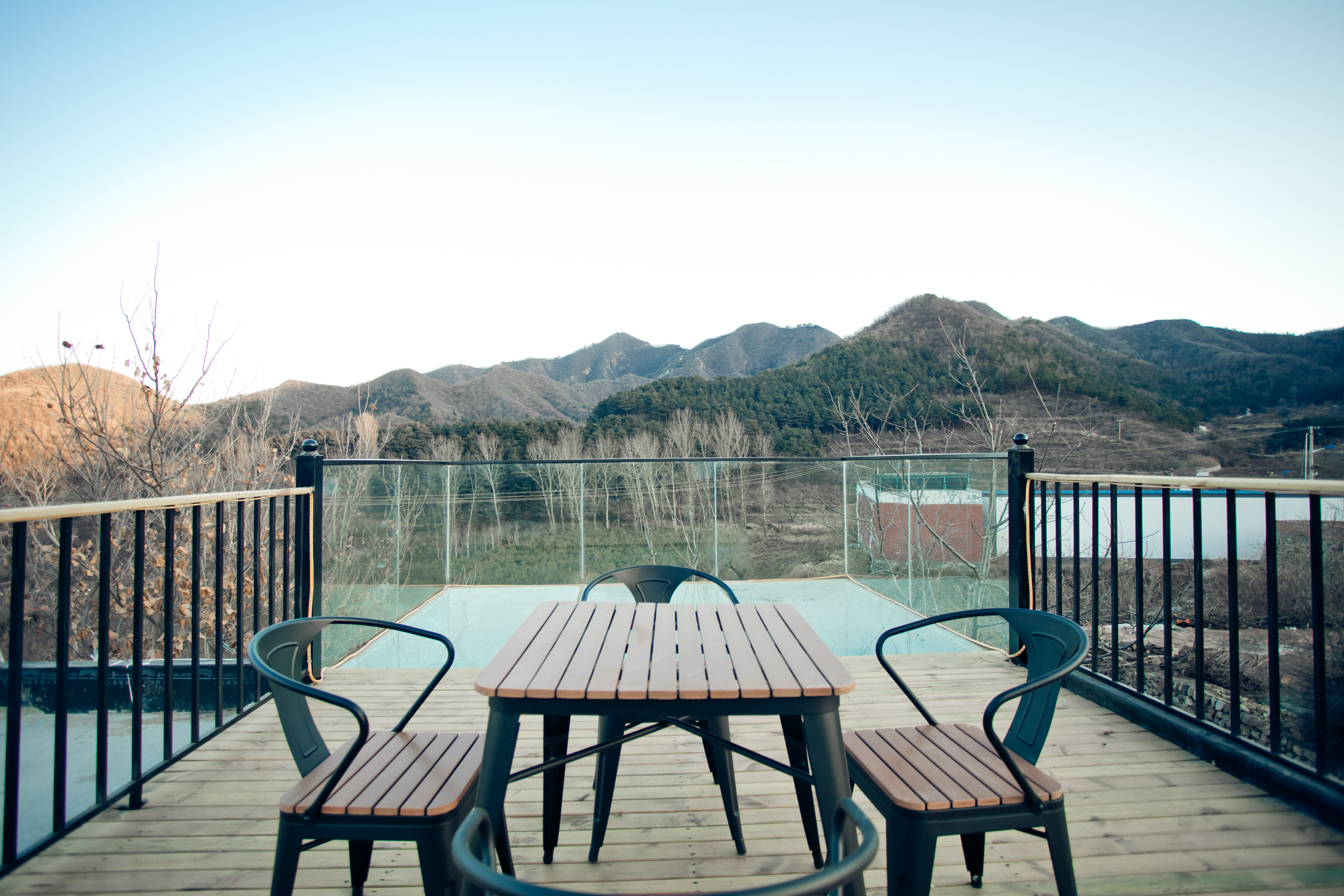 花海小镇|延庆首家"玻璃栈道民宿"上线!