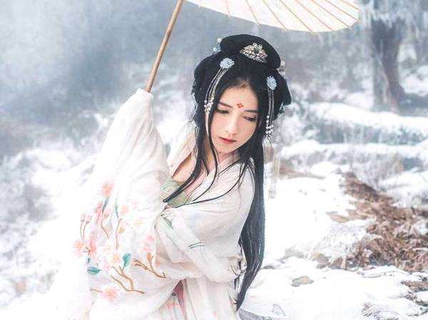 四本崛起热门小说,《圣墟》要下榜,《斗破苍穹》也是强弩之末!