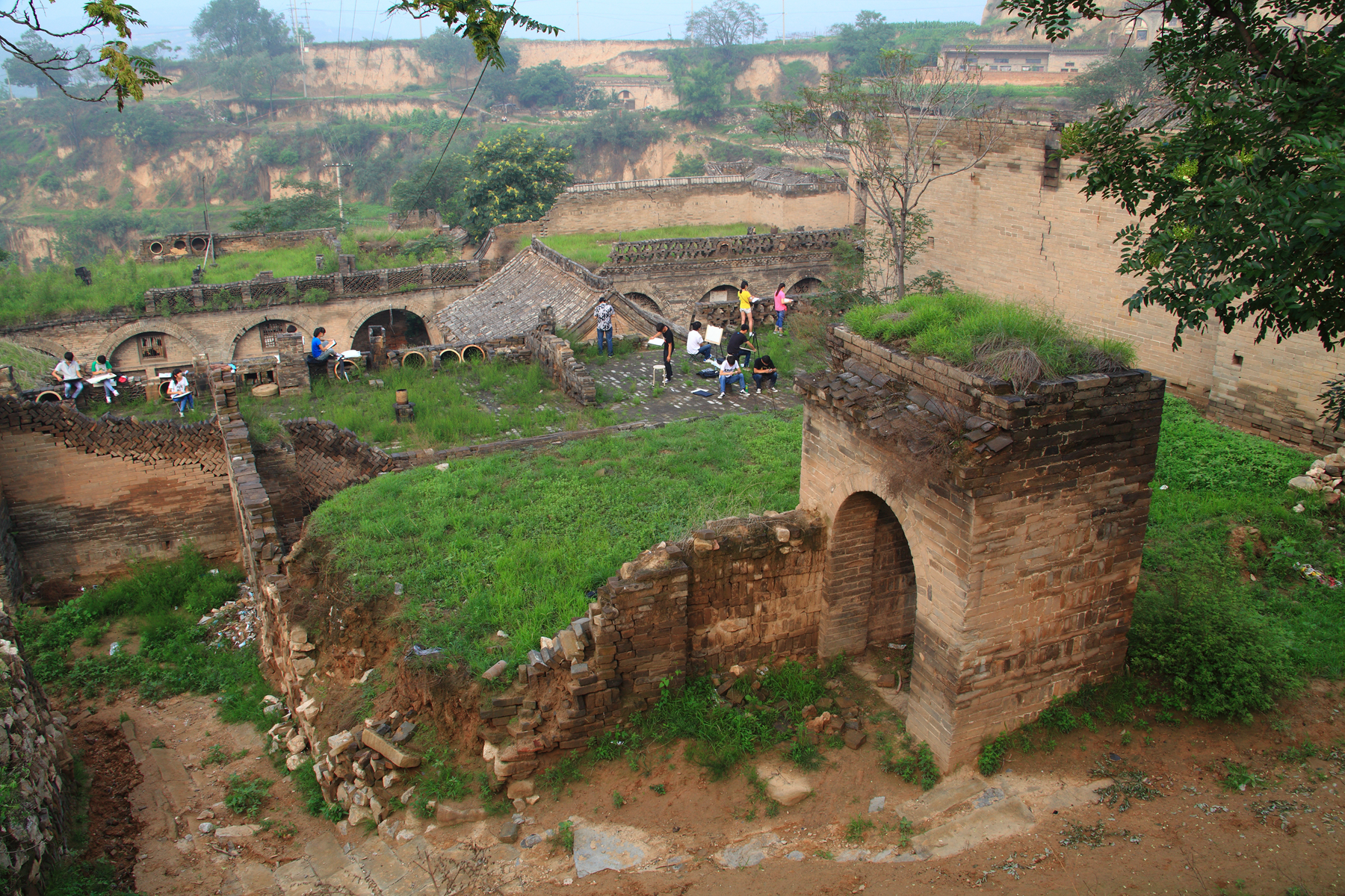 山沟里的古村落,引得冯小刚都去拍电影,陈丹青也到那画画