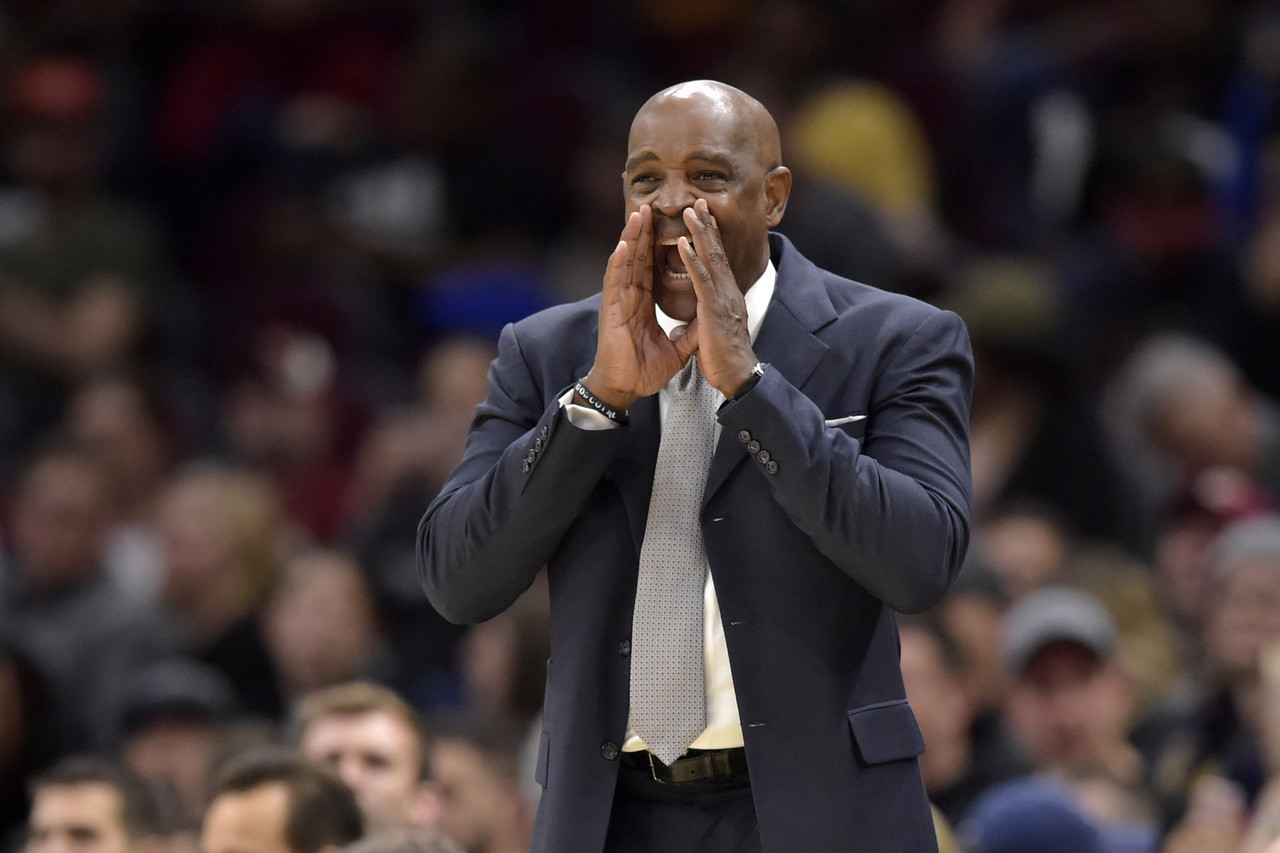 球迷屋3月4日讯 今天骑士主场击败了魔术,赛后主帅拉里-德鲁接受了