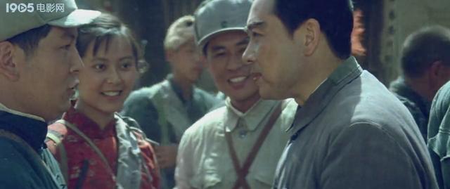 唐国强妻壮丽当年颜值媲美刘晓庆张金玲,《巍巍昆仑》中靓压群芳