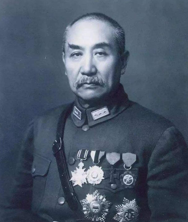 陈济棠,粤系军阀代表,长时间主政广东,政治上与南京中央政府分庭抗礼