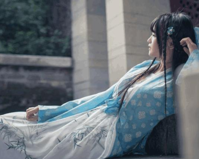 汉朝未央宫的宫女都是穿开裆裤,这只是单纯的制度吗?