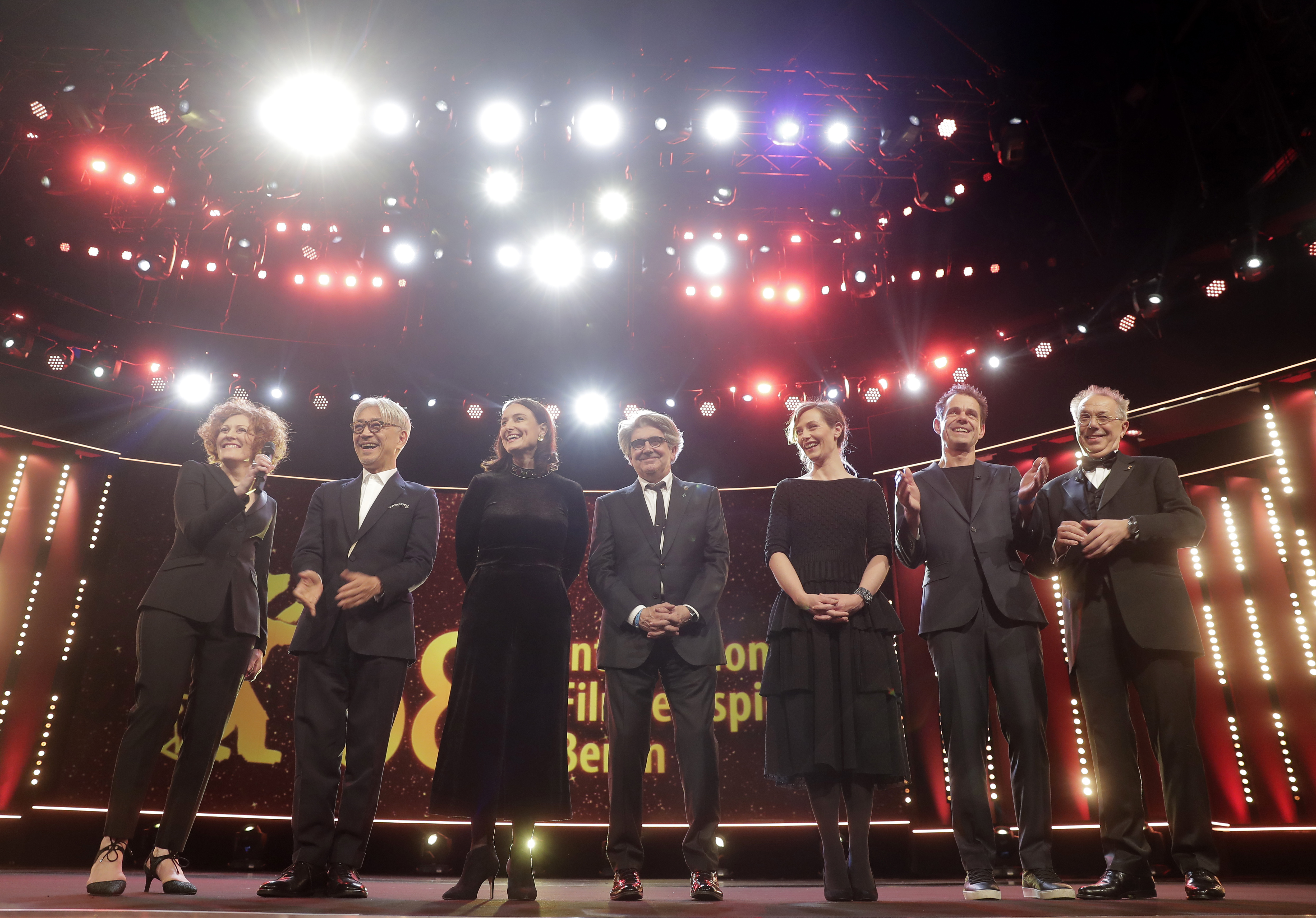 (外代一线)(1)第68届柏林电影节开幕