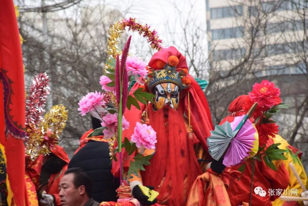 2019庄浪正月十二社火视频,震撼!