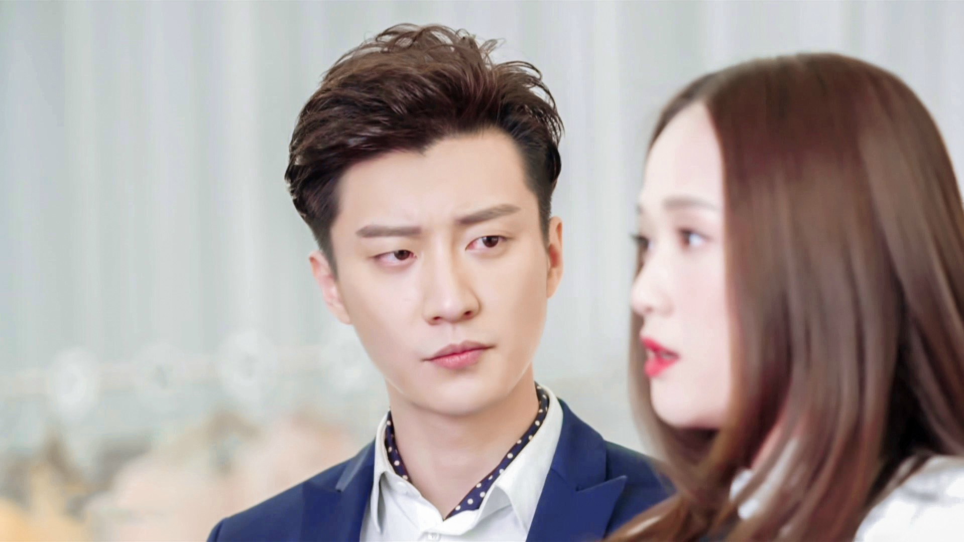 今日,大量网友反馈,新浪微博出现不能访问问题,微博搜