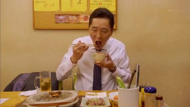 孤独的美食家:五郎大叔品尝韩式烤肉,五花肉加上柠檬汁,绝配啊
