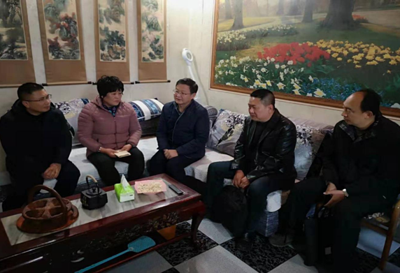 省扶贫办领导到剑川县看望慰问脱贫攻坚因公殉职人员家属