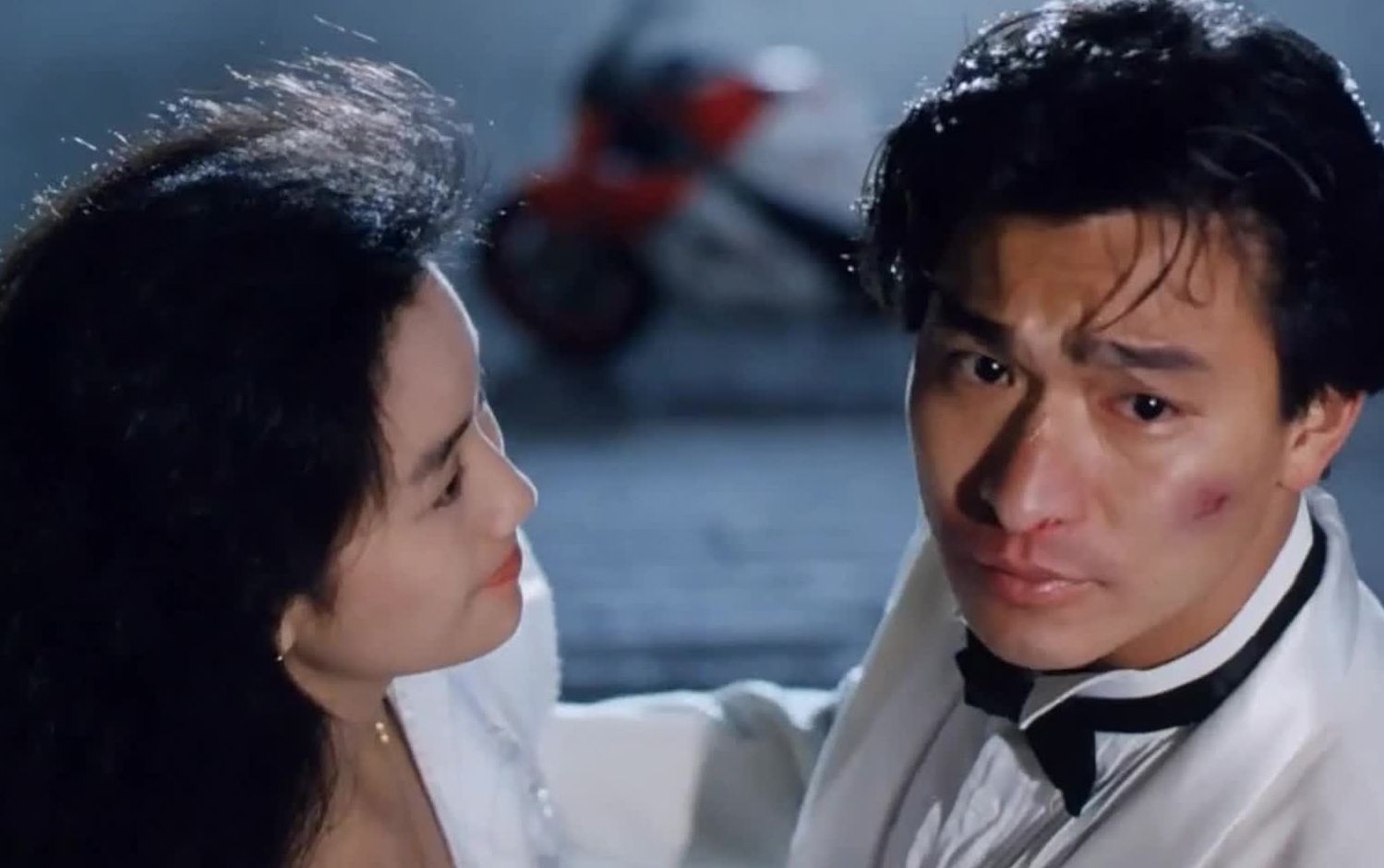 《阿郎的故事》:讲述了母亲出走,父子相依为命,破裂的婚姻造成了孩子