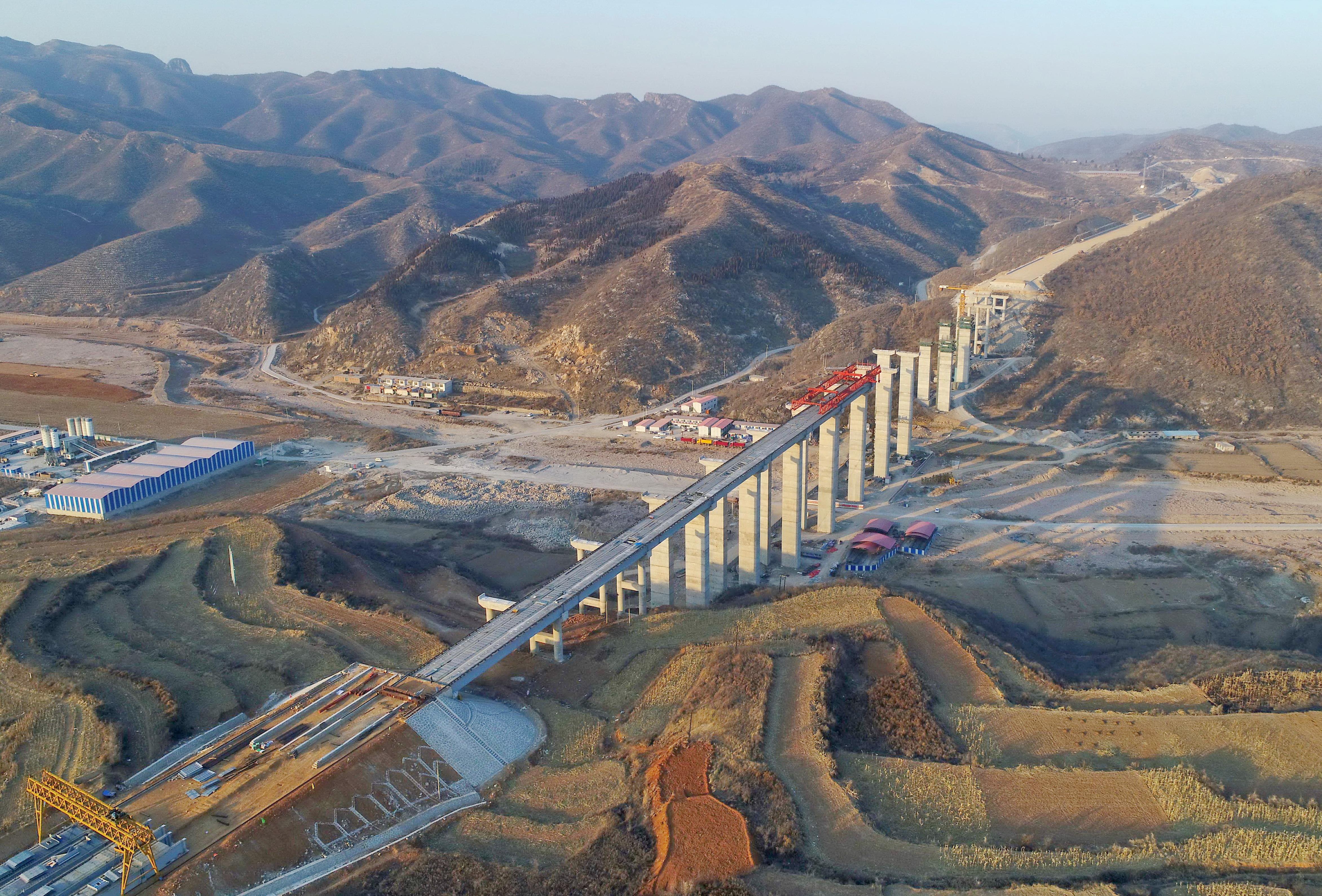 沿太行山高速图片