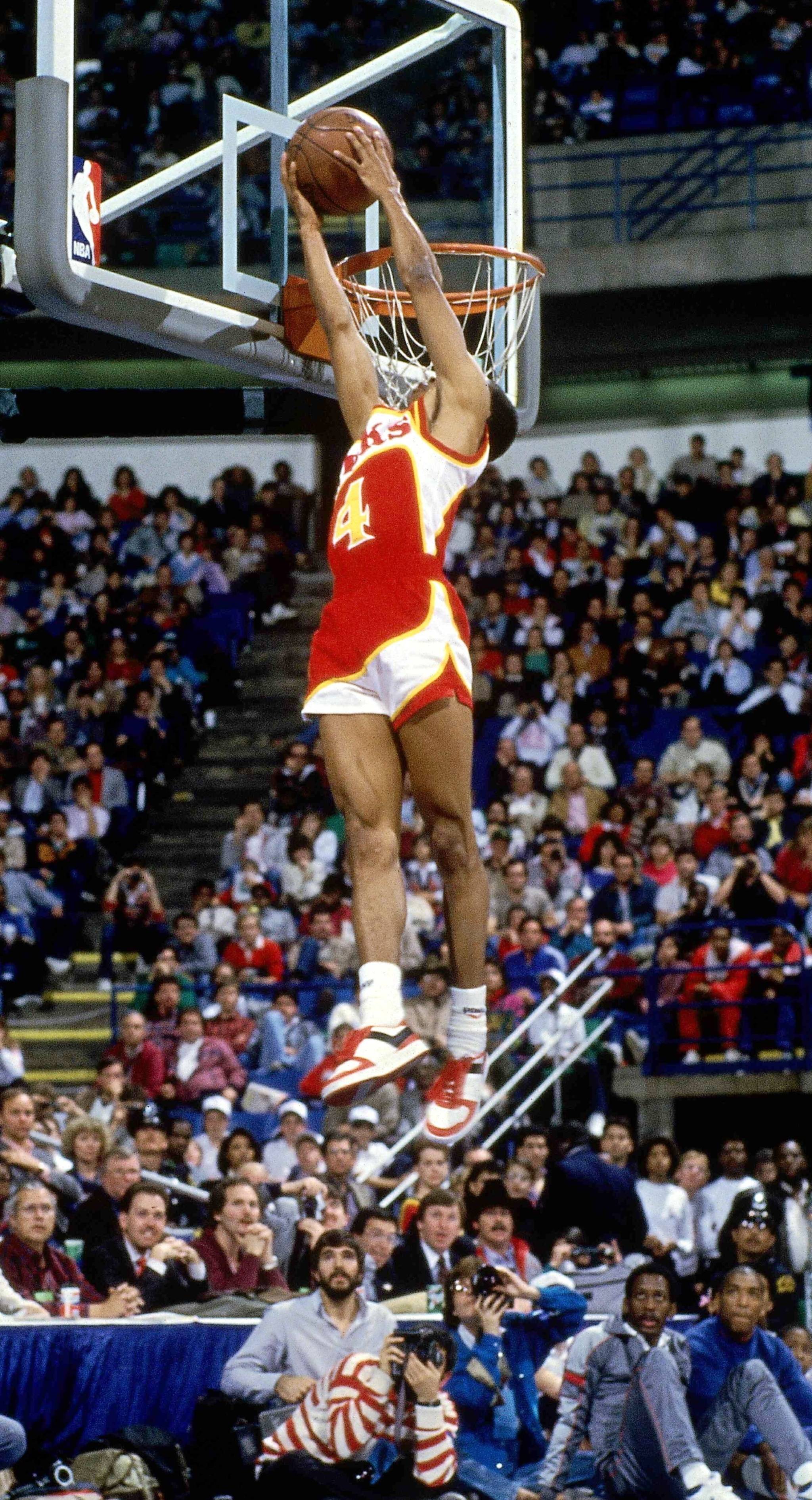 no3:扣篮王韦伯1.60米时扣篮