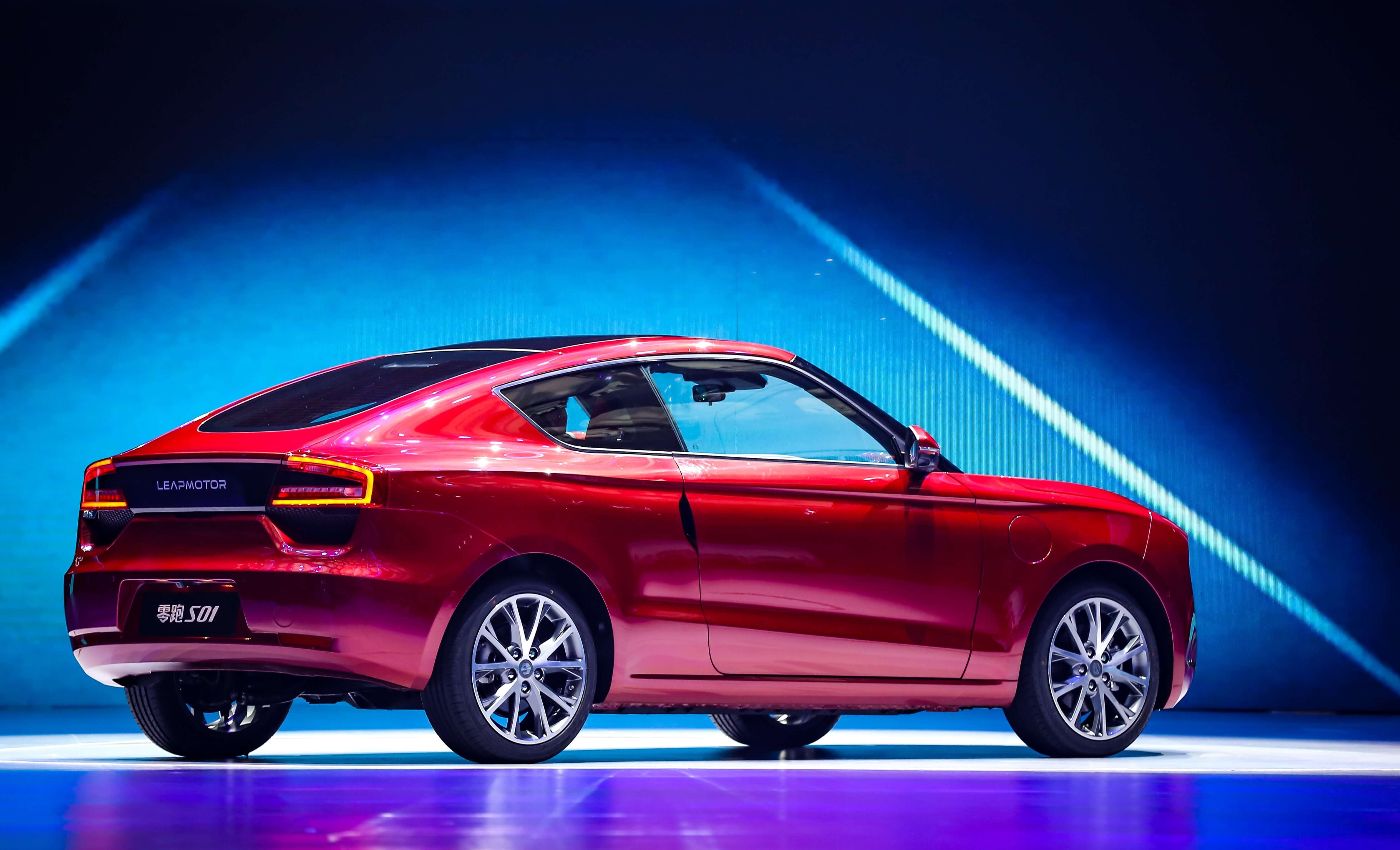 又一个车市新生力量零跑s01,这款纯电轿跑你怎么看?