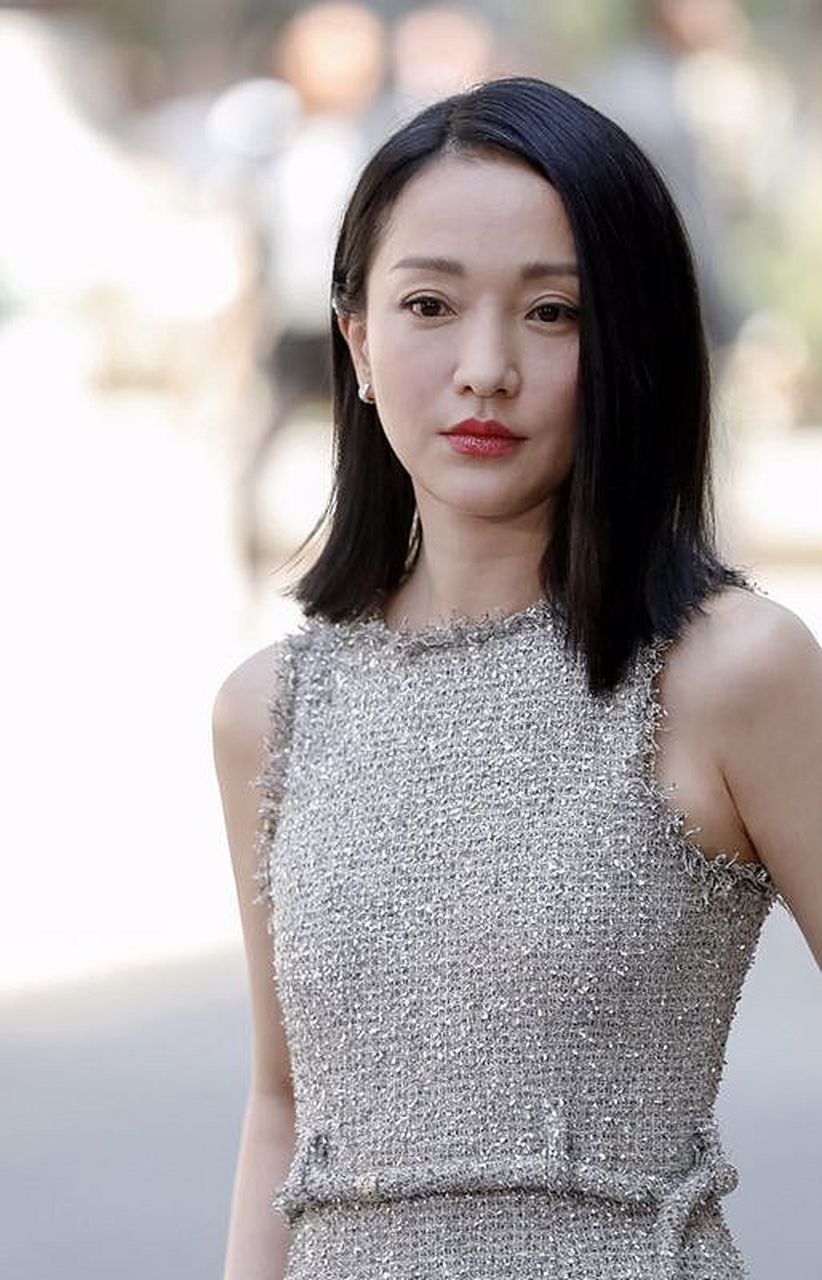 8月26日,周迅早期接受采访视频曝光,太惊艳了,8月26日,49岁的实力派女