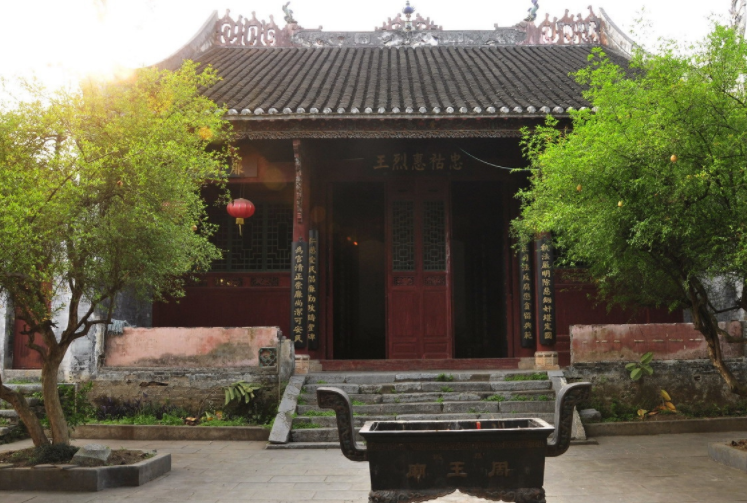 旅游:广西恭城周渭祠,屋面飞檐远挑,雄伟壮观