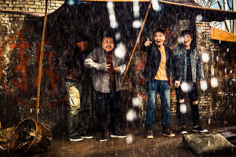 郑云《站住!小偷》首次湿身 暴雪中完成的电影今冬上映