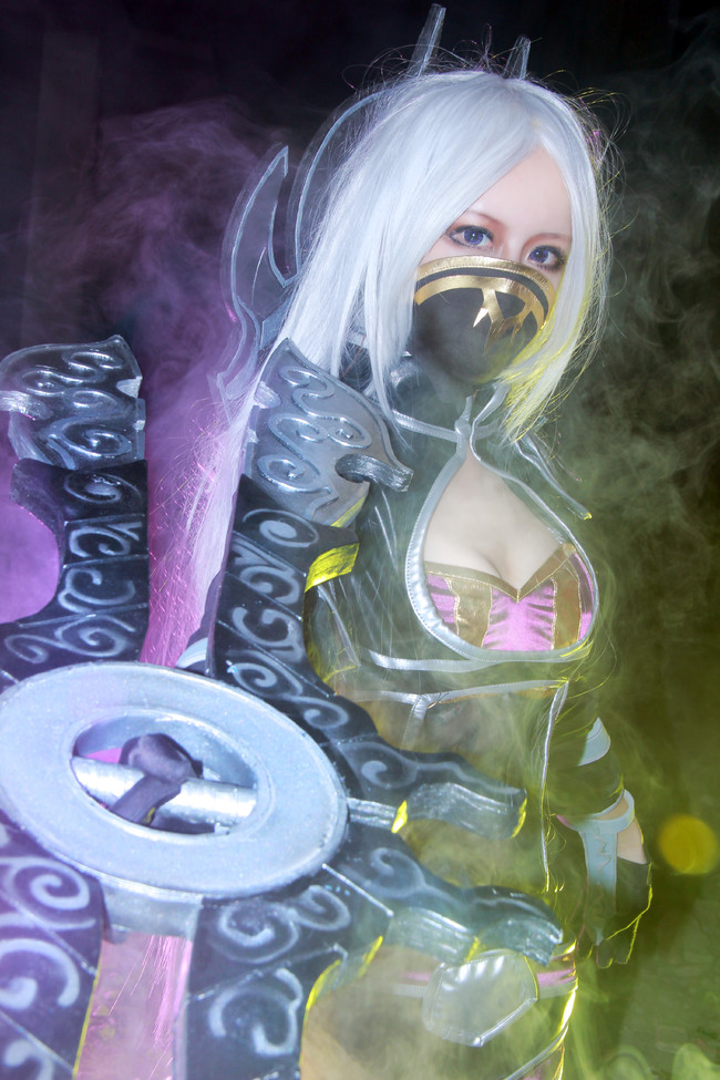 英雄联盟cos,帅气的刀锋意志艾瑞莉娅