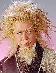 演金毛狮王全靠人工翻白眼!徐锦江,是个狠角色!