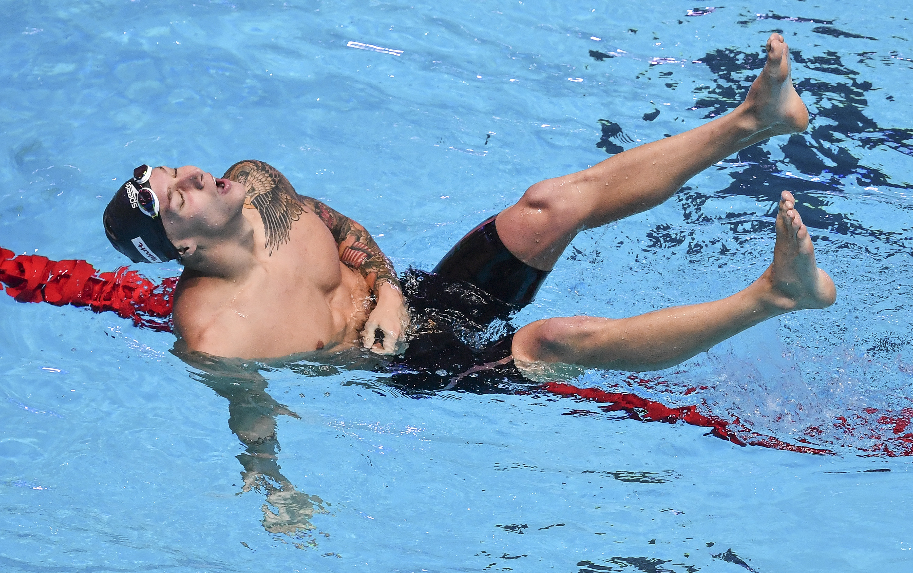 游泳——男子100米自由泳:美国选手德雷赛尔夺冠(2)