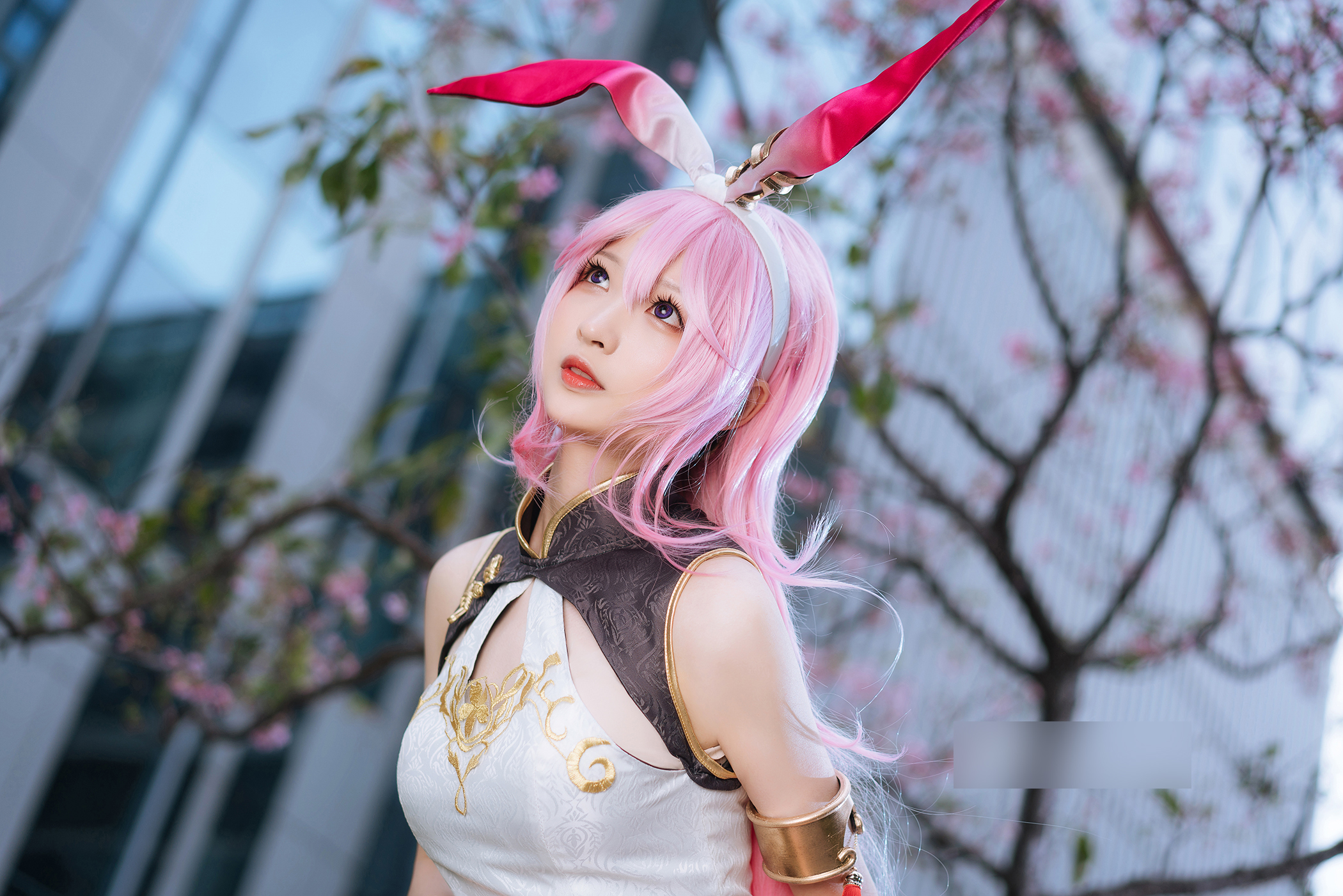 长腿妹子cos《崩坏学园》旗袍裝八重樱!真是颜值相当高的作品