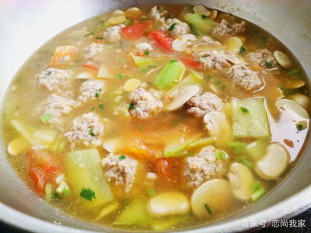 春天最适合做个三鲜肉丸汤,开胃又营养,注意这三点肉丸嫩滑好吃