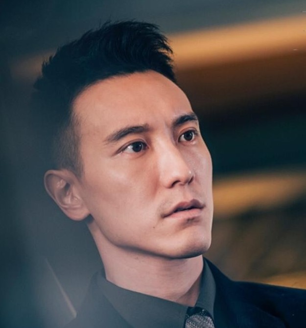 督察简文珊是樊毅未婚妻,亲自追捕.