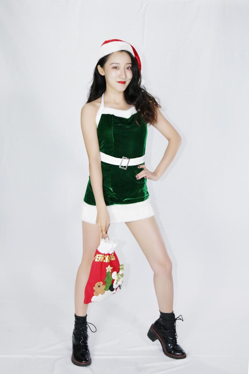 cba美女篮球宝贝 圣诞装扮大长腿 性感诱惑助阵