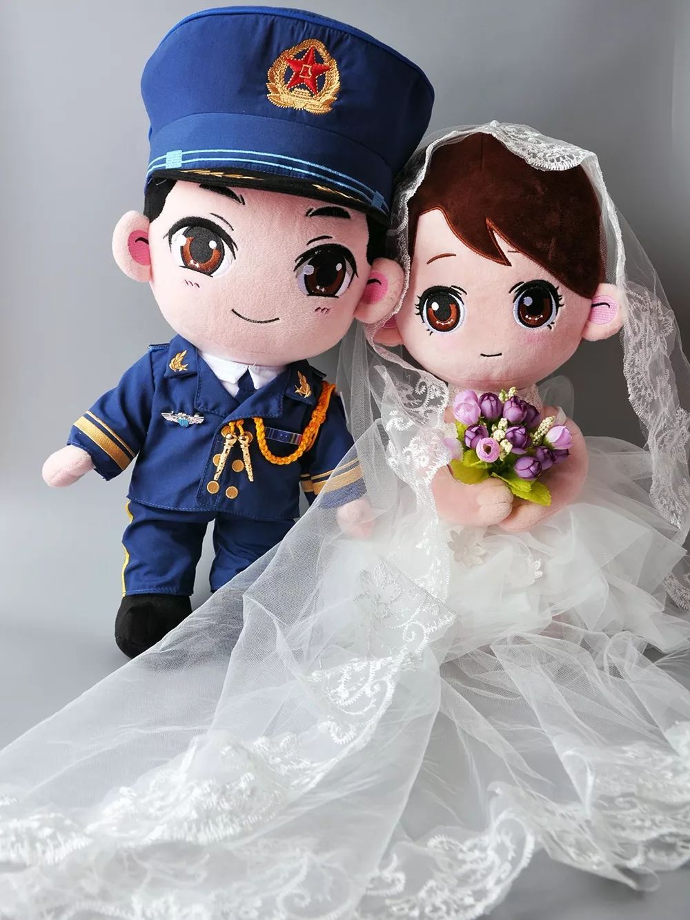 高干军婚宠文,"首长,夫人在开直播""把我俩的结婚照挂上去"