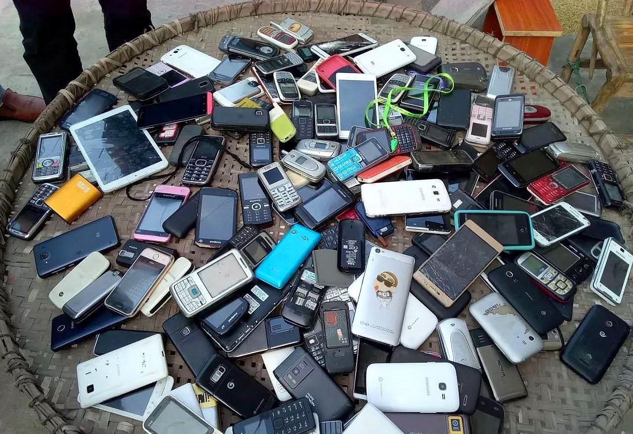 手机手机 - 热门商品专区