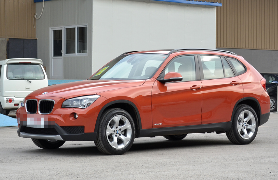 宝马x1(进口),非常简洁大方的设计,辨识度比较高