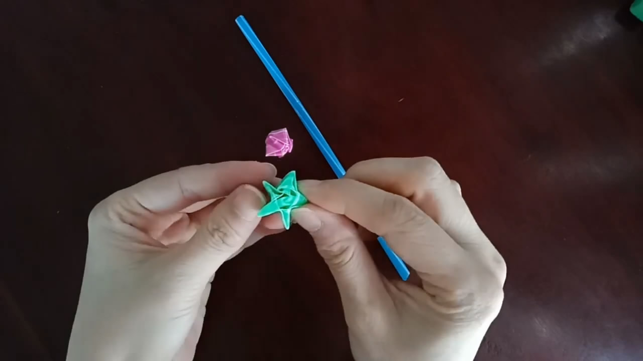 生活小妙招,带你学习如何用吸管叠星星,简单易学!