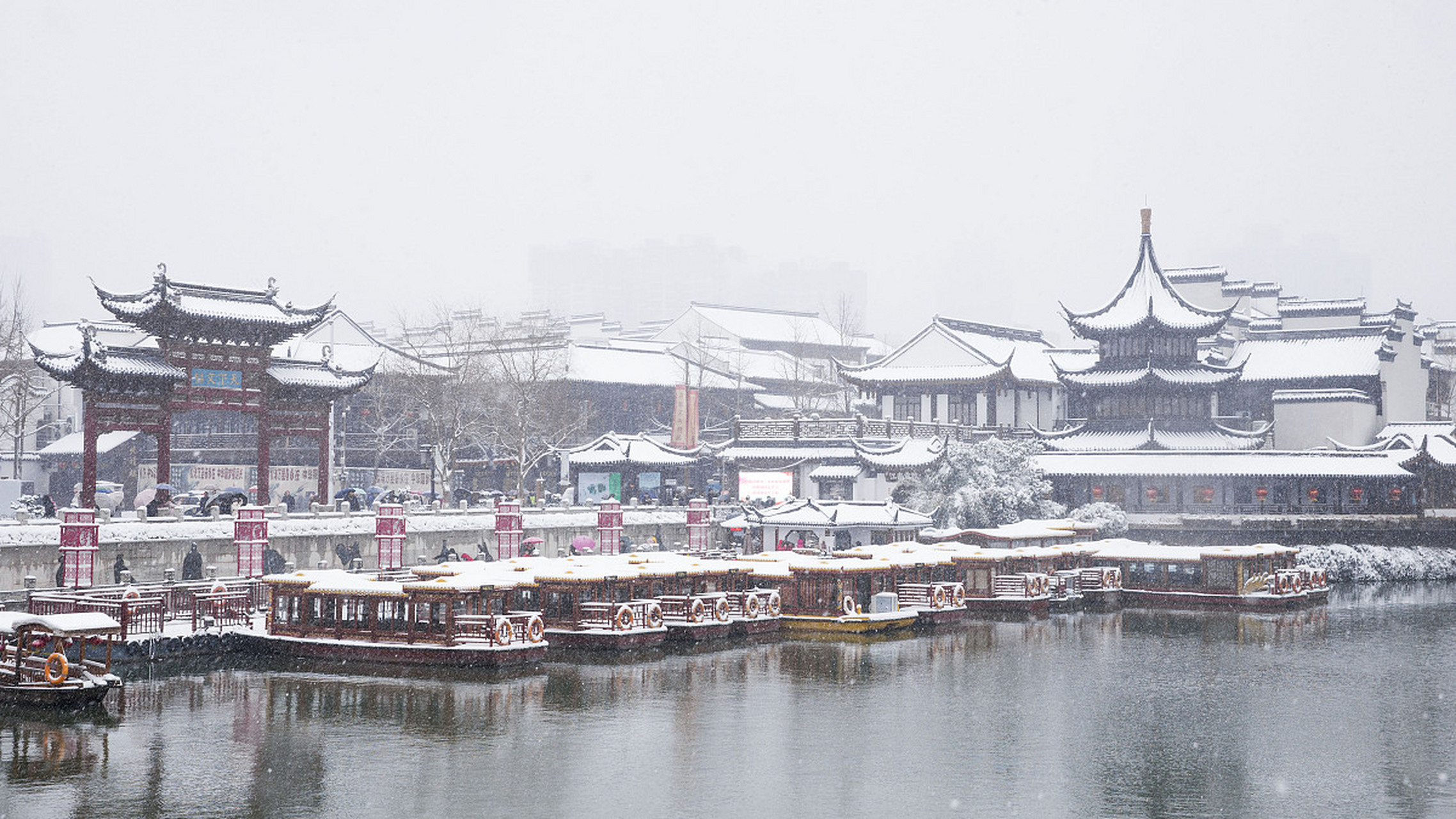 中山陵,明孝陵,南京博物院探寻历史,紫金山,玄武湖公园欣赏自然风光.