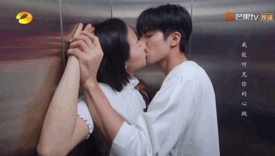 宋威龙宋茜吻戏被批低俗 为了吻而吻毫无诚意 韩雪一番话直击要害