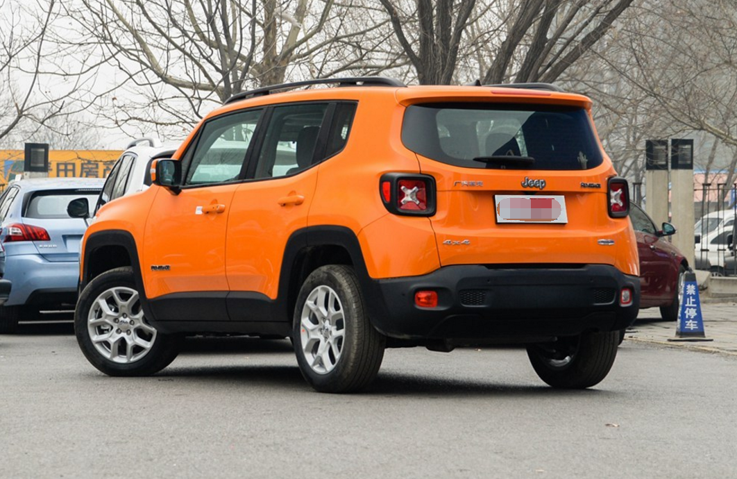 jeep广汽菲克自由侠车身设计比例协调,这款车毫无违和感